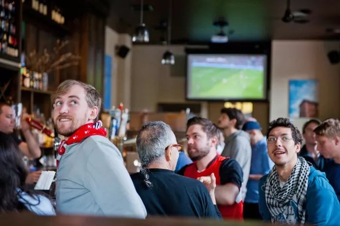 世界杯开幕球迷观看,世界杯开幕倒计时