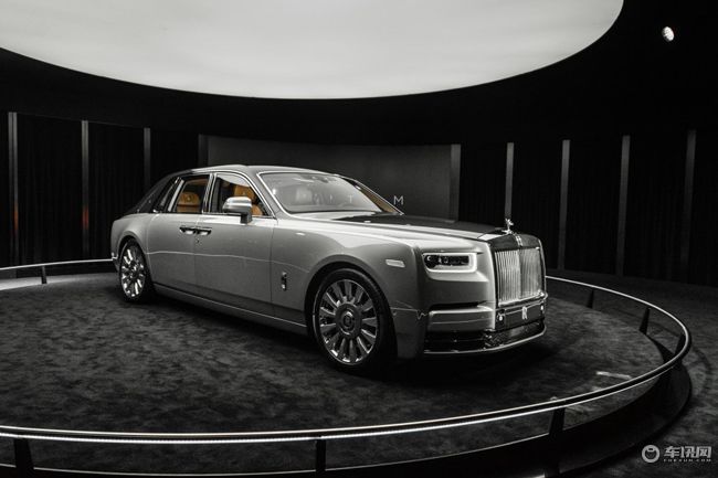 骑川崎h2被开豪车看不起,川崎h2r能不能跑过阿斯顿马丁