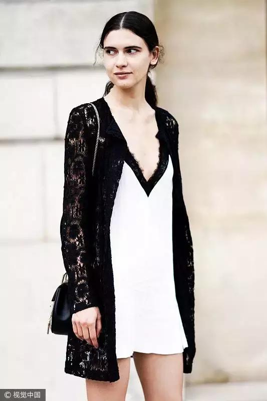 凉快夏季薄衣服,夏季衣服太透搭配什么内衣