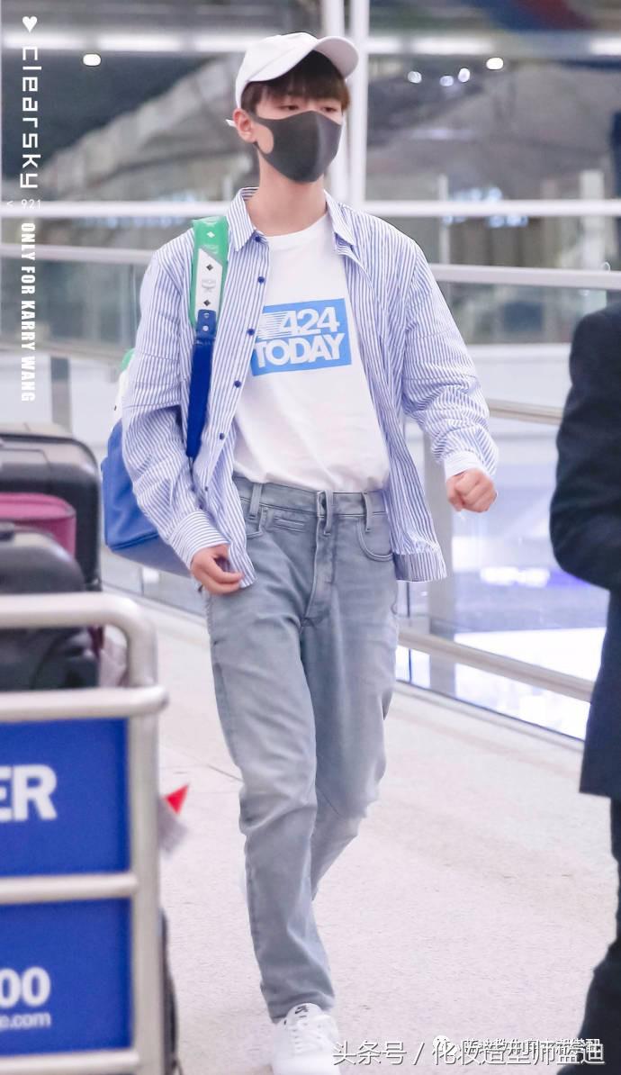 王俊凯和丁海寅,丁海寅橙色长袖机场