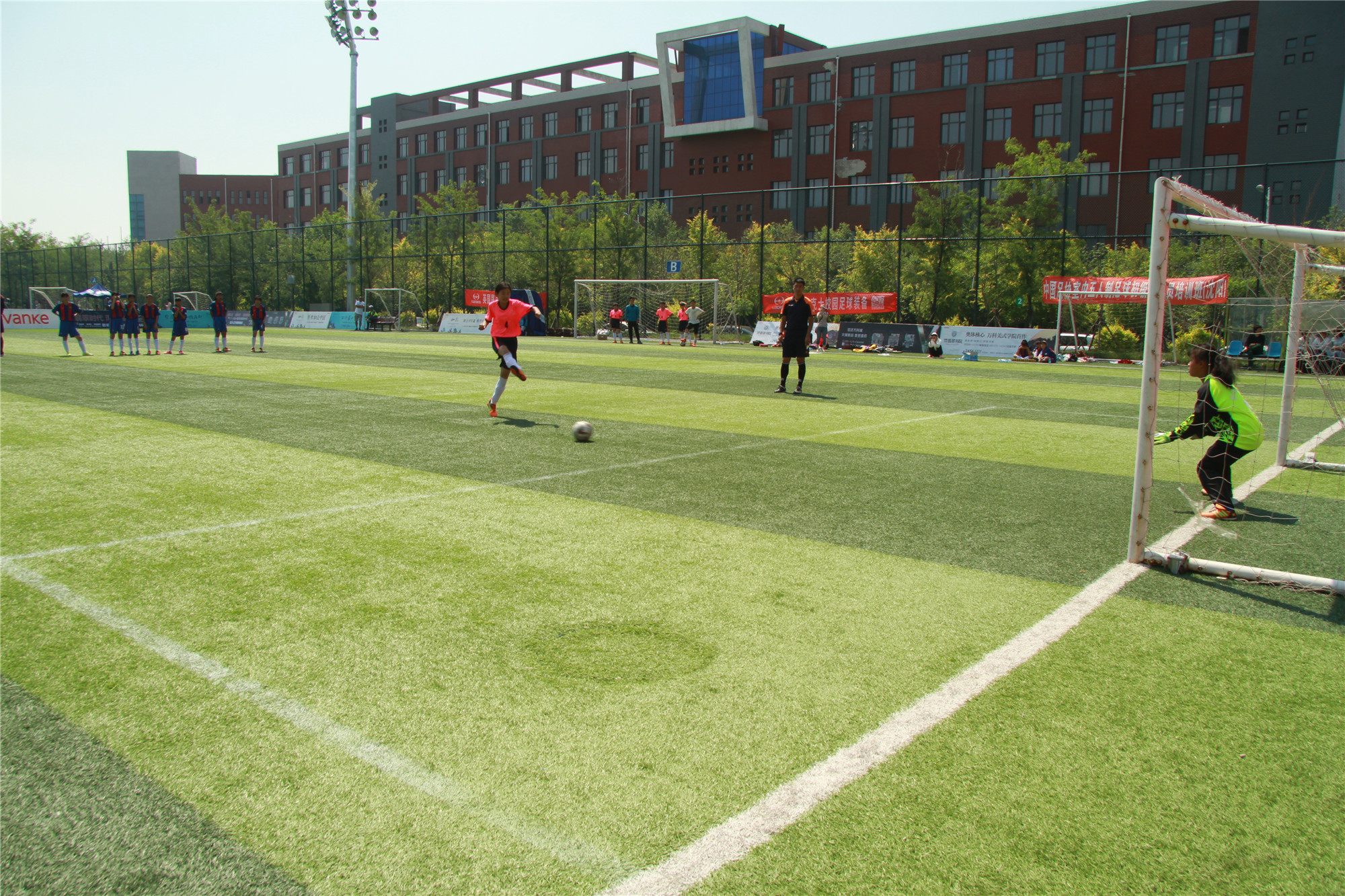 法库卧牛石小学足球,卧牛石乡中心小学足球