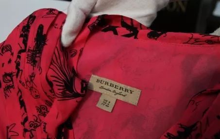 穿越了！LV、Dior奢侈品发票显示购于两月后？