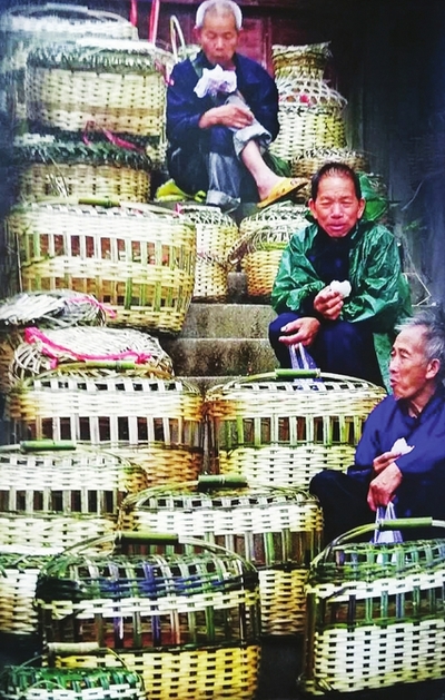 四川木制长廊栈道,四川栈道在现在哪个地方