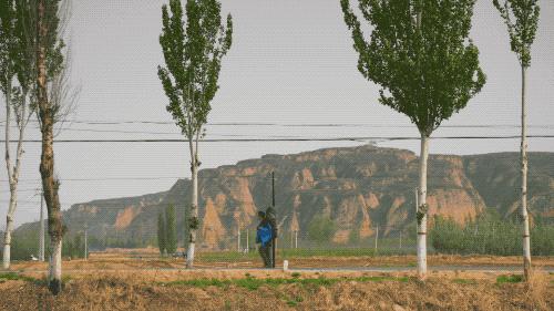 中国第一人！他痴迷寺庙，为1000座寺庙画像