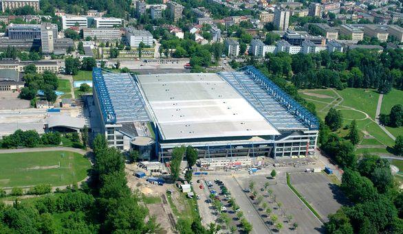 荷兰vs波兰什么球场,欧洲国家足球厉害吗