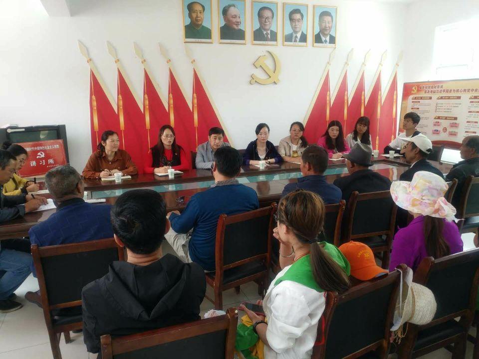 流动“讲习所”讲一讲社村联点“亲上亲”