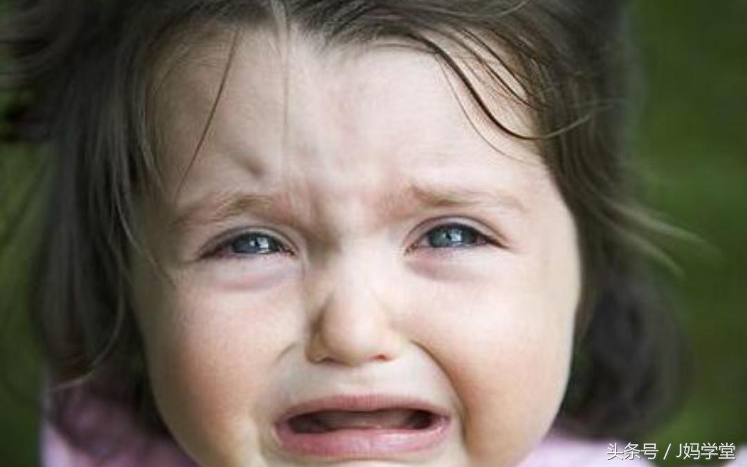 孩子脾气大爱反锁门家长怎么办,一岁的宝宝脾气大怎么纠正