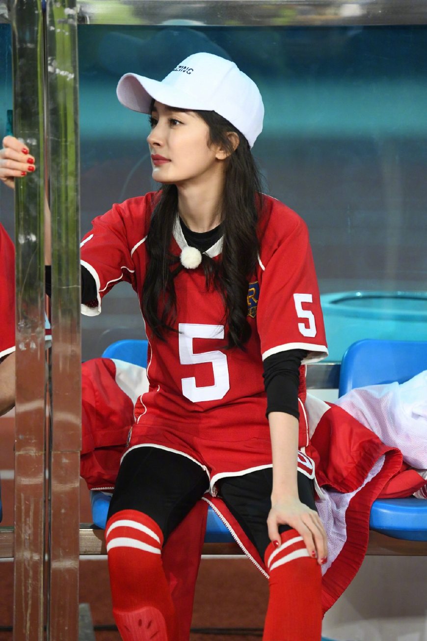 关晓彤杨颖礼服,杨颖关晓彤衣服