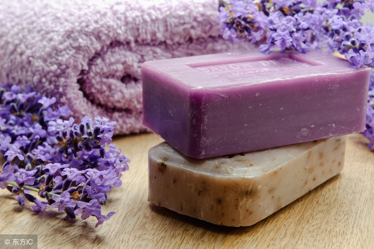 一群人蚊子为什么只叮一个人,一群人中为什么蚊子只咬你