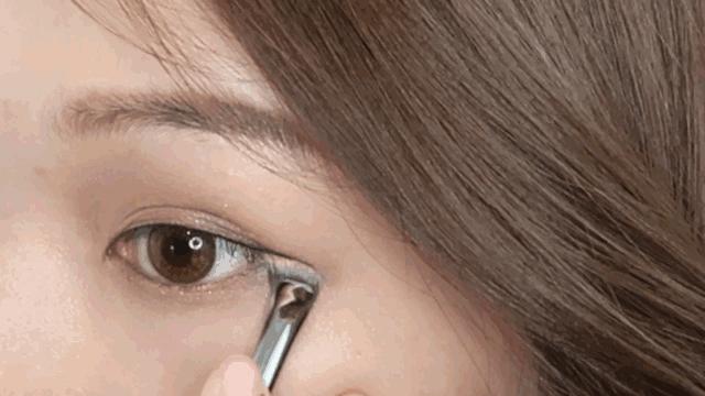 周冬雨最新眼妆教程,周冬雨同款单眼皮眼妆教程