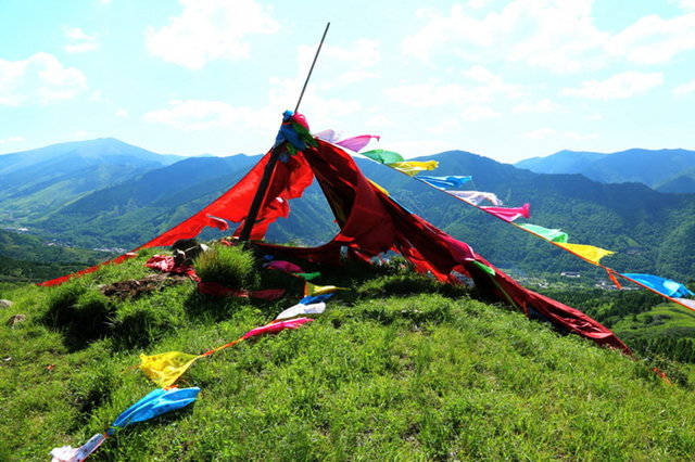 五台山旅游挂经幡,五台山转经筒的经幡图片