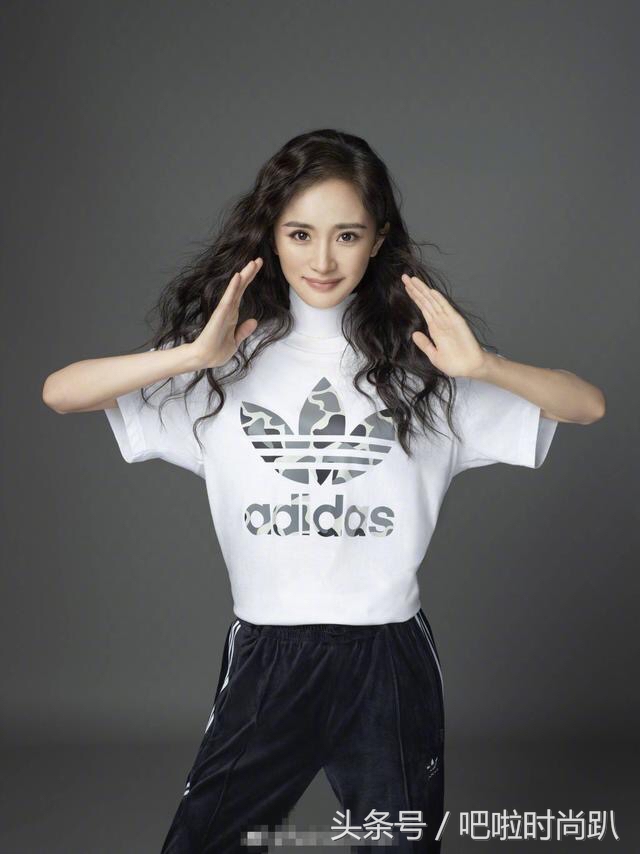 关晓彤杨幂世界杯,关晓彤世界杯