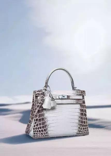 张雨绮晒爱马仕照片,张雨绮卖化妆品