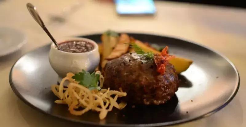 呼伦贝尔美食打卡,呼伦贝尔市十大特色美食小吃