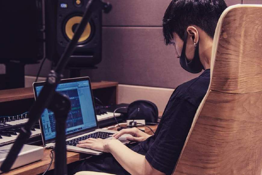 张艺兴ins宣传成员新歌,张艺兴ins发文