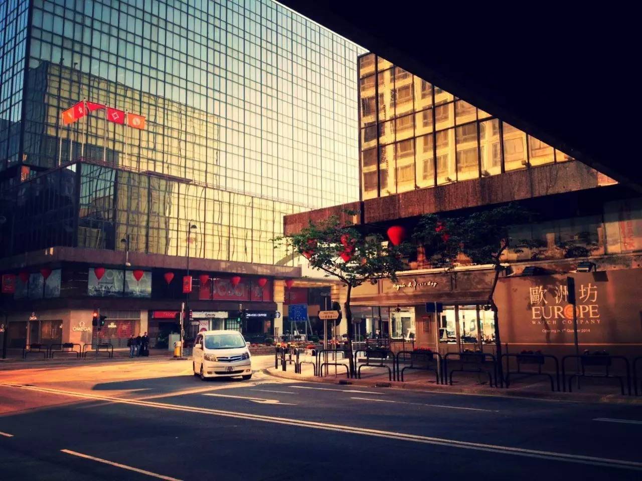 香港吃喝玩乐最全攻略,香港一天吃喝玩买详细攻略