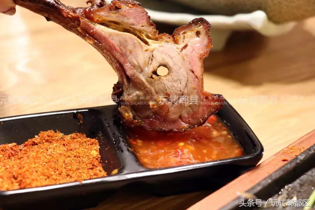 快来!到蜀都万达感受西域风情,品地道*疆新**九必吃!