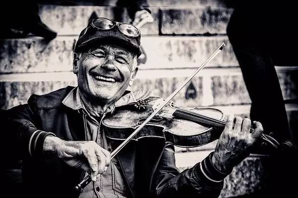 四十岁想学习一门乐器,学习一门简单的乐器