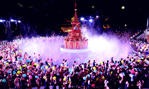 bmai泼水狂欢节,锦绣中华泼水狂欢节