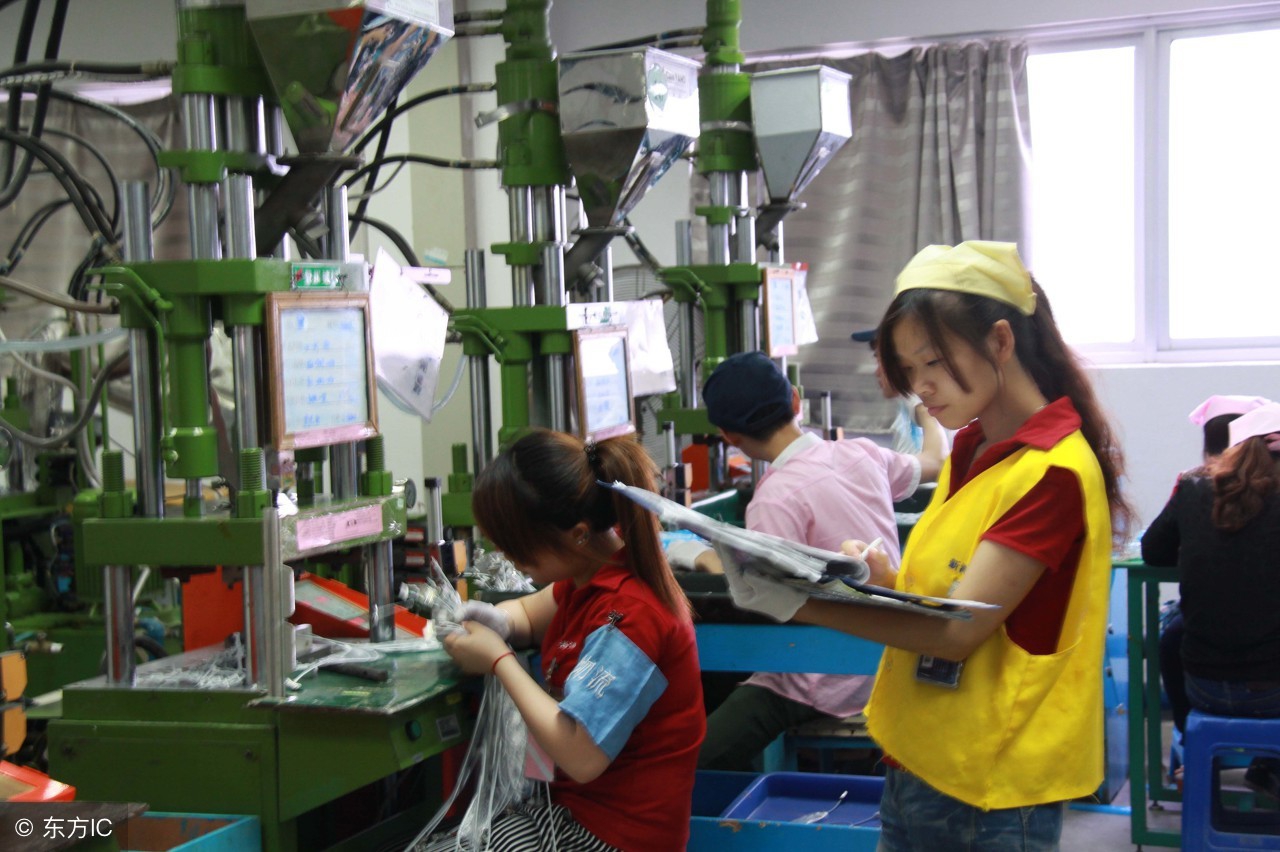 富士康工资怎么样亲身经历,富士康一月的员工真实工资