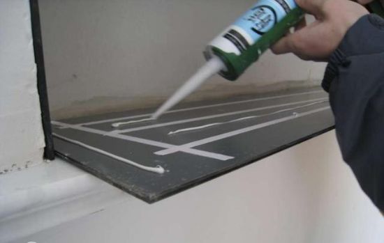 入住半年卫生间发霉怎么回事,入住时间长了卫生间漏水