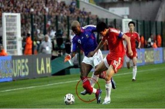 足球饕餮盛宴,世界杯足球冲突名场面