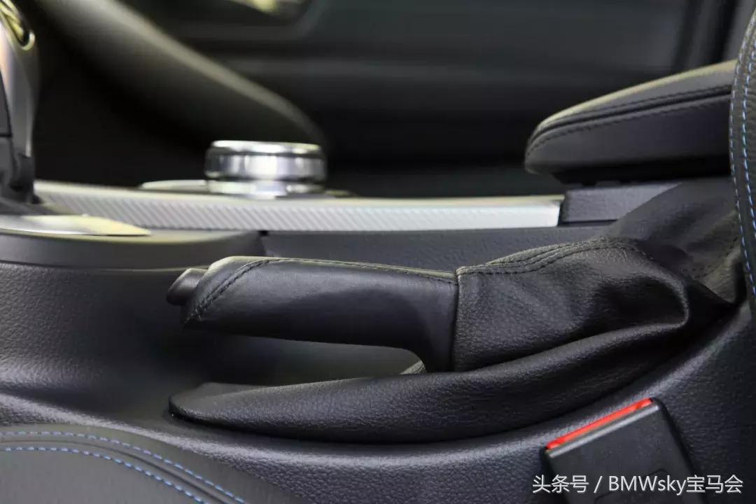 2020款宝马330i曜夜版百公里实测,2020款宝马330im曜夜版落地价