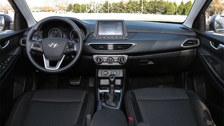 现代悦动gl自动悦目版,最新现代悦动1.6自动悦心版落地价