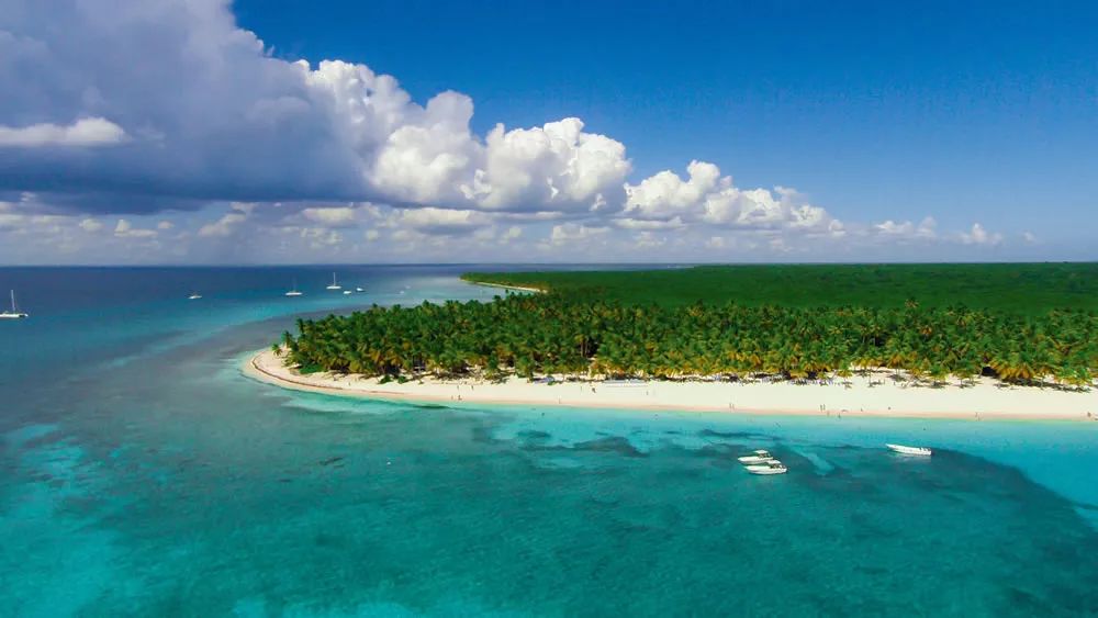 岛国名叫“星期天”，果然很懒很悠闲