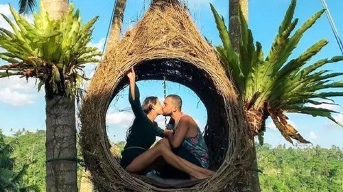 巴厘岛网红秋千天空,巴厘岛网红秋千最美音乐