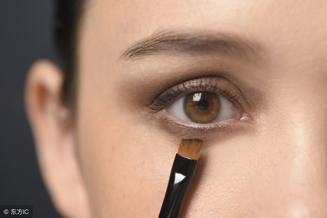 从一个人的面相就能看出善恶美丑,相由心生看透面相洞悉人生