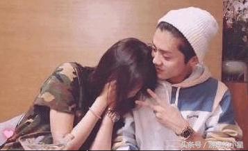 关晓彤鹿晗踢皮球,鹿晗教关晓彤踢足球