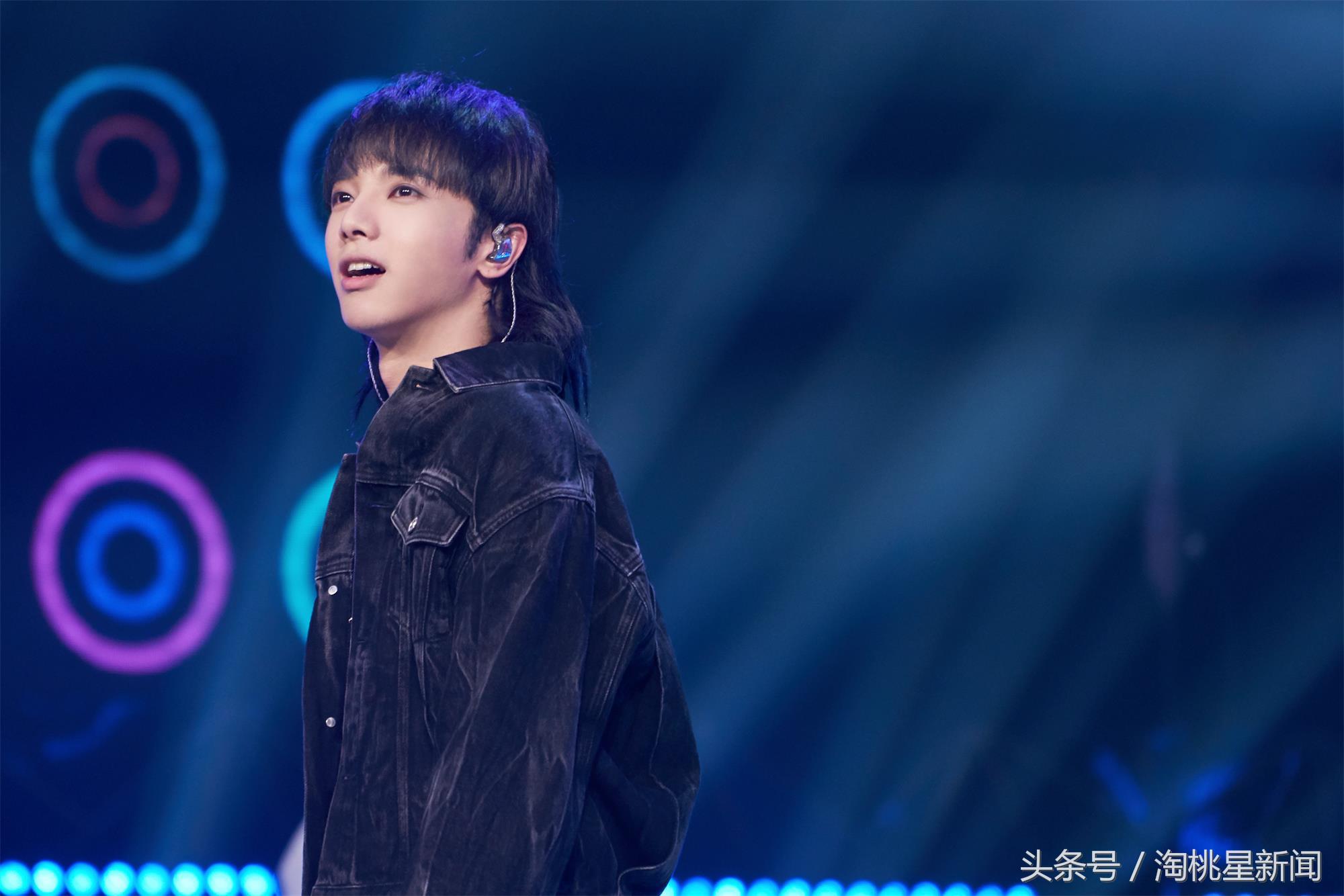 华晨宇我想和你唱抱小孩,华晨宇齐天完整版我想和你唱