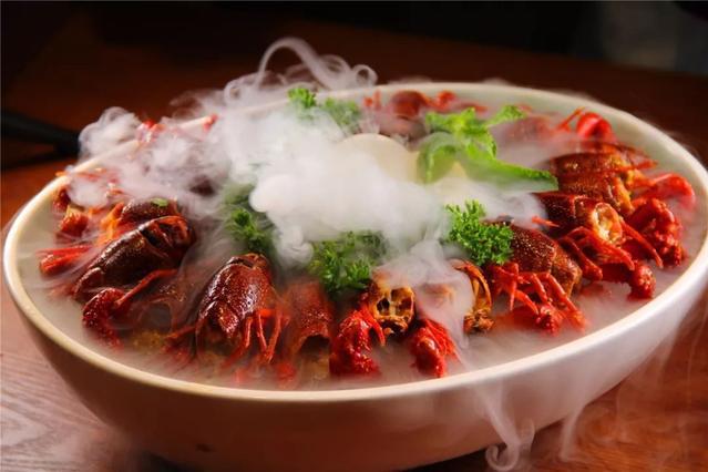 西安最好吃的蒜香小龙虾,西安爆火的小龙虾