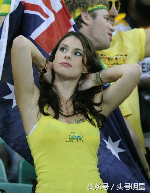 2018世界杯养眼女球迷,世界杯八强女球迷争奇斗艳
