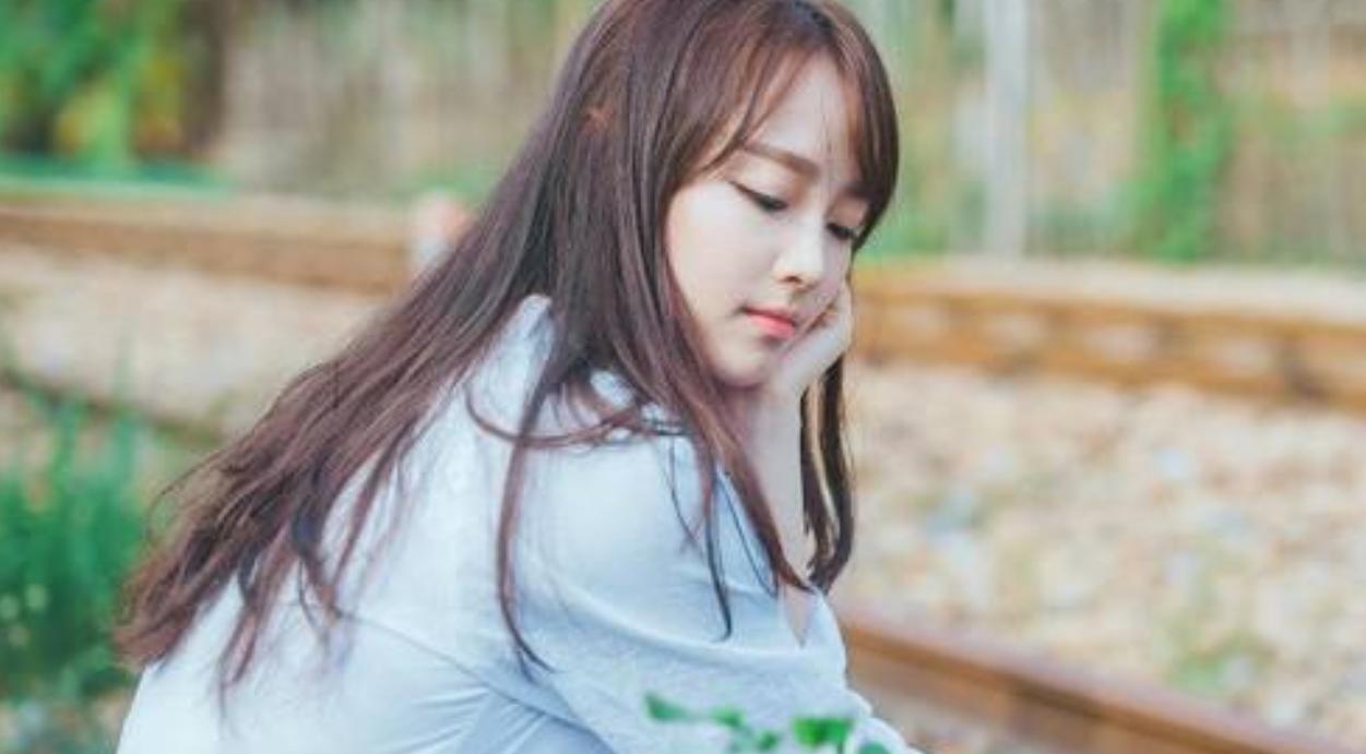 和喜欢的人聊天没有话题怎么办,跟喜欢的人聊天没有话题怎么办