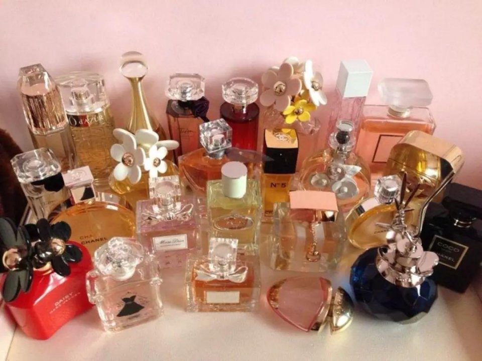 女士选哪种香水最好用最正宗,很有女人味的用哪款香水好