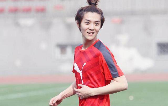 鹿晗梦想,鹿晗梦想成为足球运动员