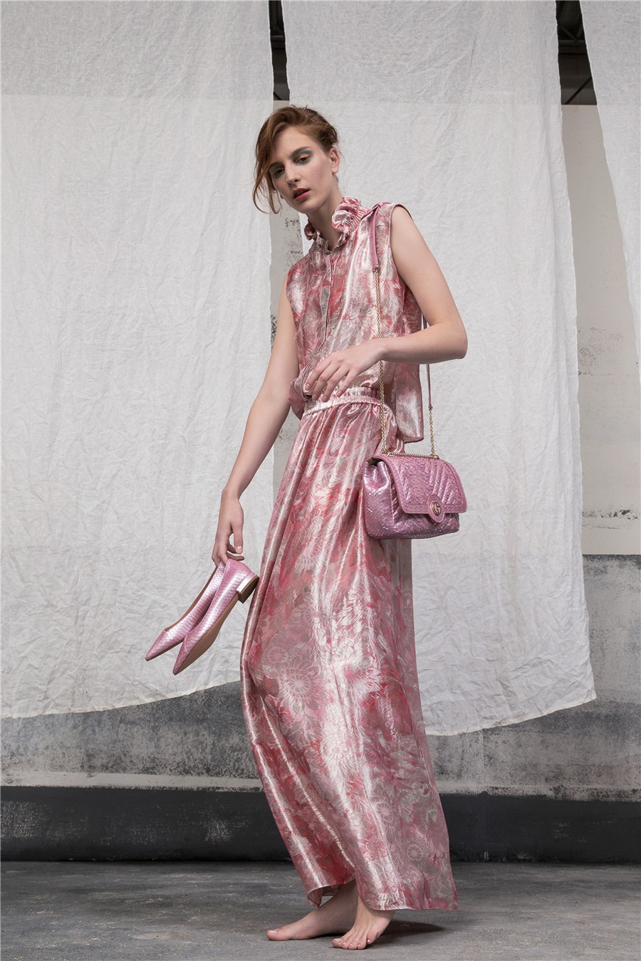 giorgioarmani女装风格,意大利奢侈品牌giorgioarmani