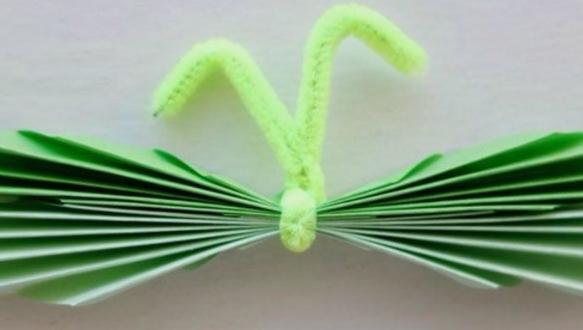 蝴蝶折纸简单制作方法视频,折纸手工8-10岁折蝴蝶