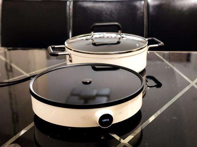 高颜值+双频火力99挡微调控289元,米家电磁炉就是这么有颜任性