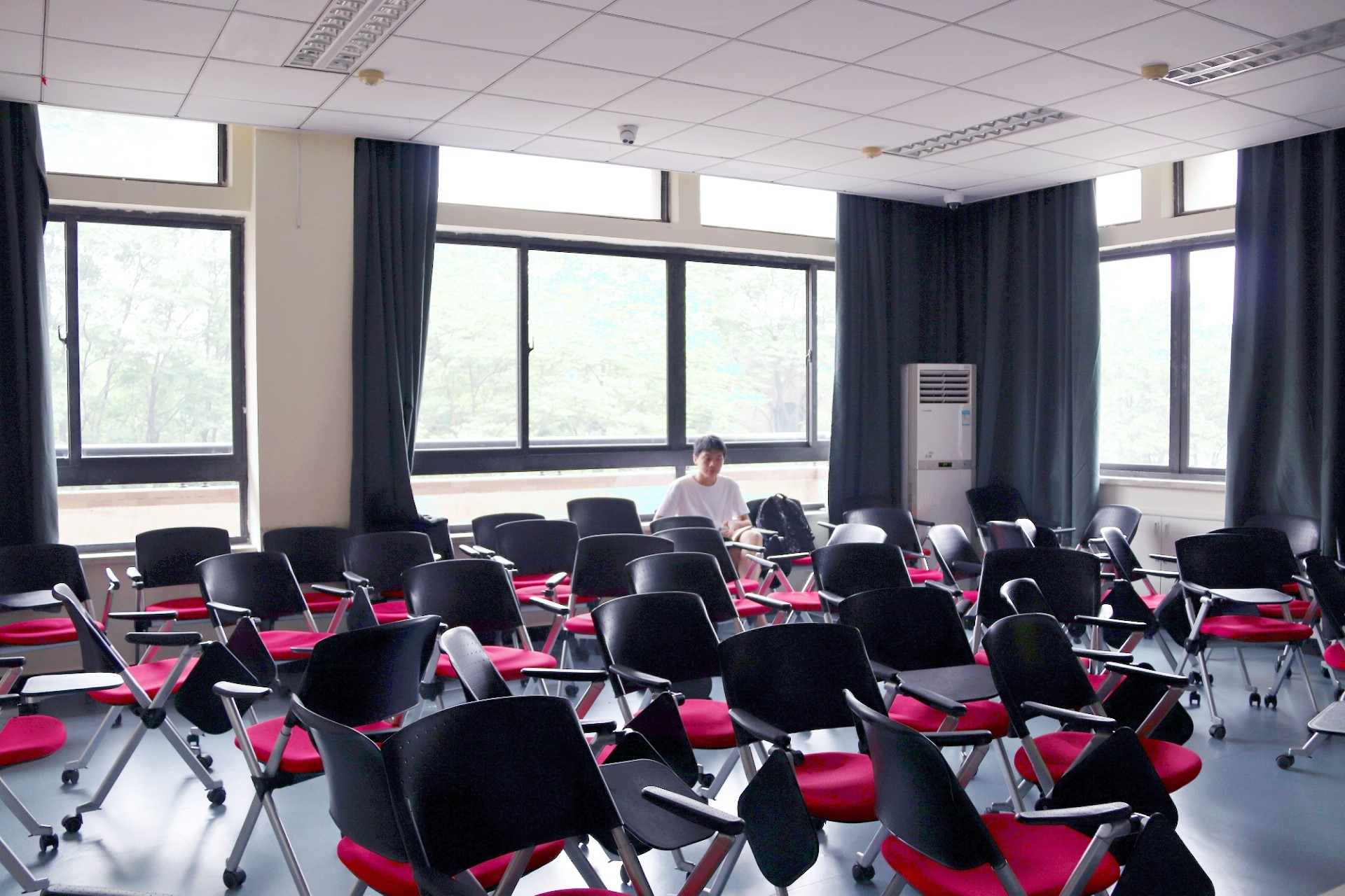 浙江大学智慧教室方案,浙江学校智慧讲台