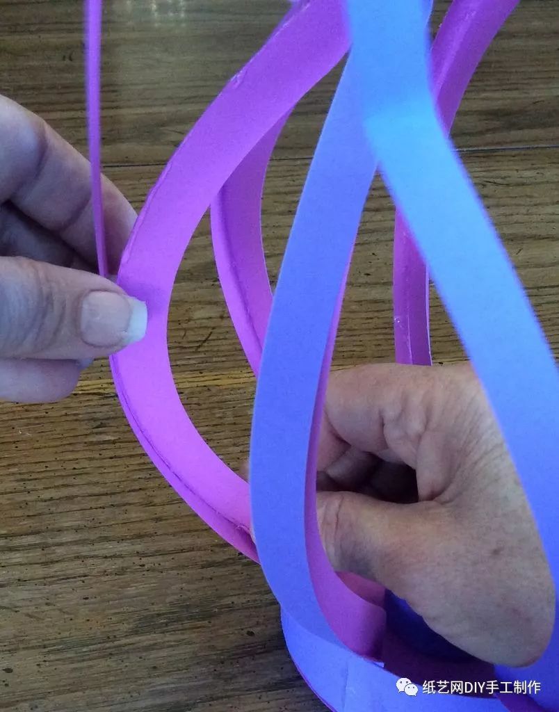 手工折纸古风灯笼长方形手提宫灯,如何固定纸雕灯笼图片教程