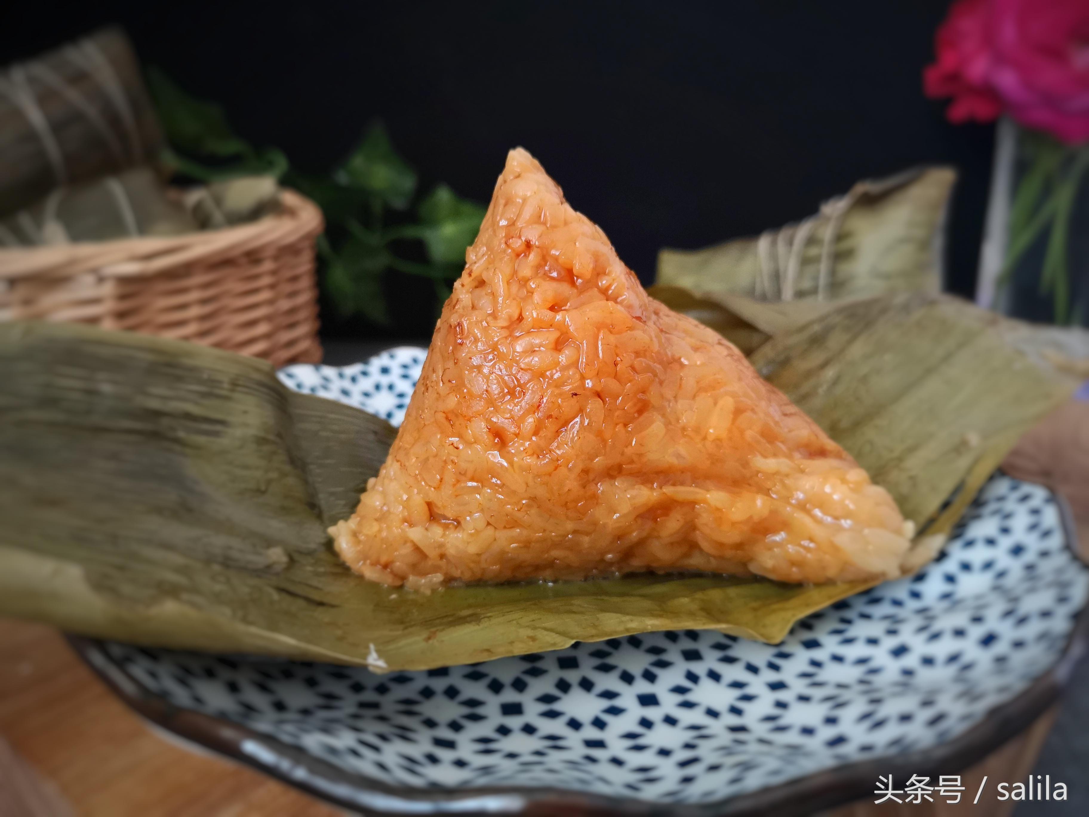 嘉兴大肉粽做法大全,怎么能做出来嘉兴那种大肉粽