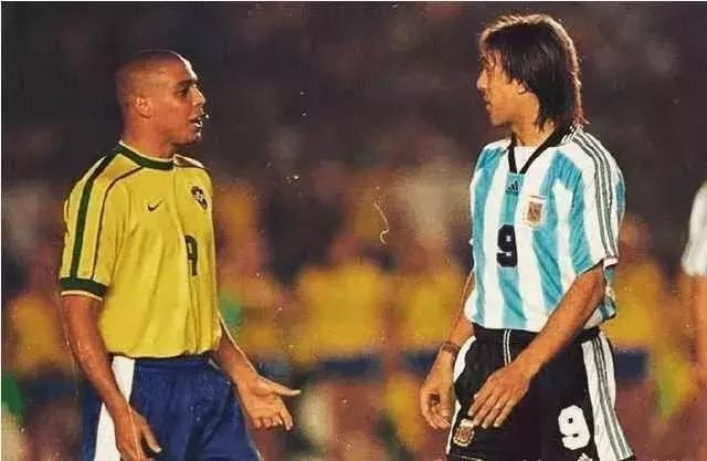 足球音乐合集音频,足球音乐节奏感英文