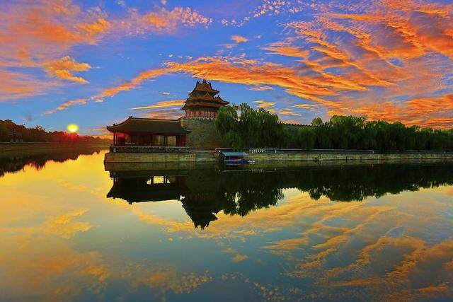 清朝灭亡后,王爷太监宫女都很惨,为何这一种职业却很吃香