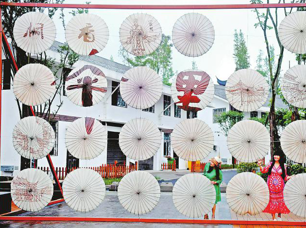 萌哭熊猫,萌哭2017新生大熊猫宝宝齐亮