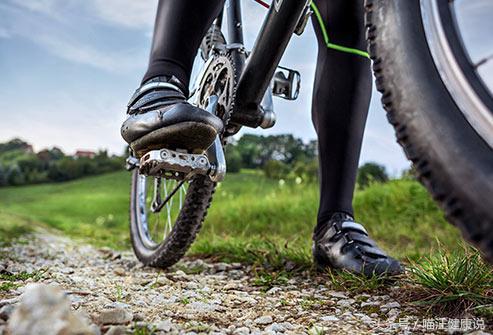 跑步伤膝盖吗权威报道,跑步免伤膝盖选哪种鞋好