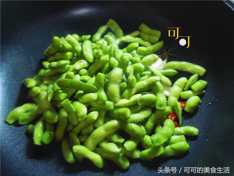 盐水毛豆拌什么汤汁,盐水毛豆要用冷水浸泡么