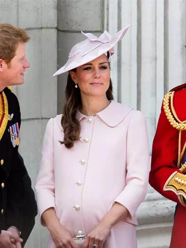 英国王室王子装,英国王室小公主王子穿搭